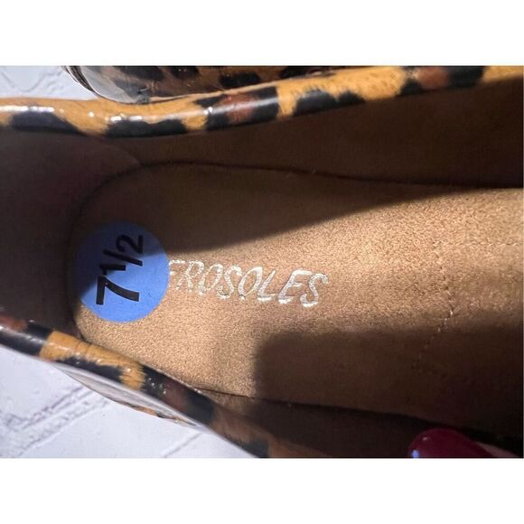 Aerosoles Size 7.5 Animal Print Loafers Flats Brown Cheetah Leopard Comfortable - Picture 6 of 6